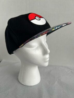 Men’s Black Cap with Pokeball Patch and Patterned Brim